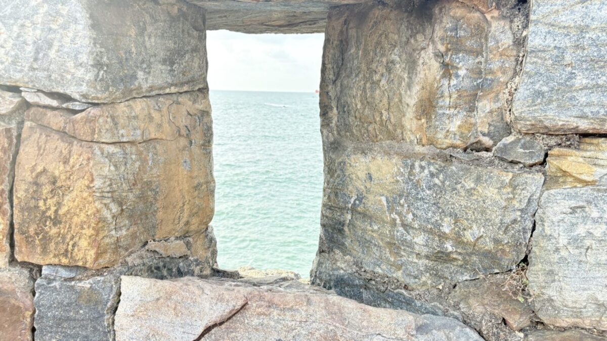 Sunday July 5 – Finding Space, “In-Between” with Rev. Nicoline Guerrier, Canadian Unitarian Council Congregational Life Lead / Trouver un espace « entre les deux » avec Rév. Nicoline Guerrier, responsable de la vie communautaire au Conseil unitarien du Canada